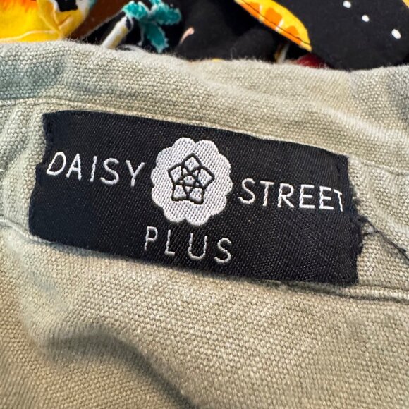 Daisy Street Plus Olive Green U.S. Army Oversized Shirt Jacket 100% Cotton - Picture 4 of 6